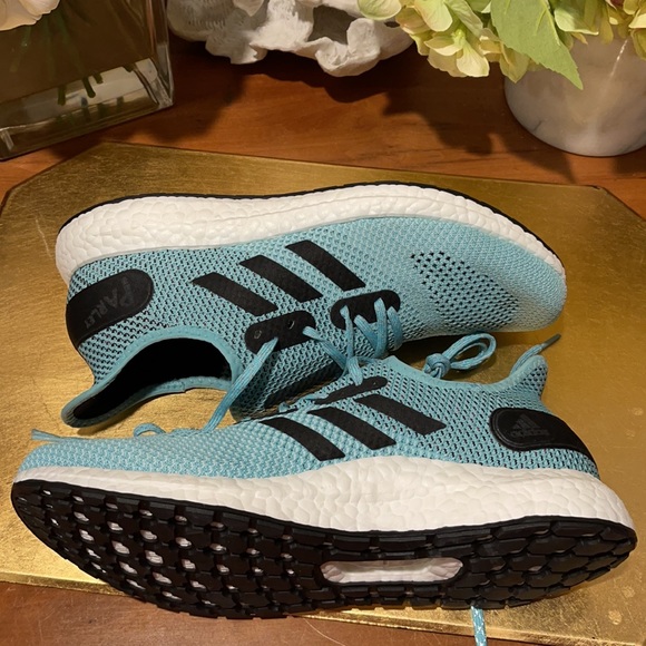 NWOT!! Adidas “SpeedFactory AM4LA Parley” Sneakers - Picture 7 of 16